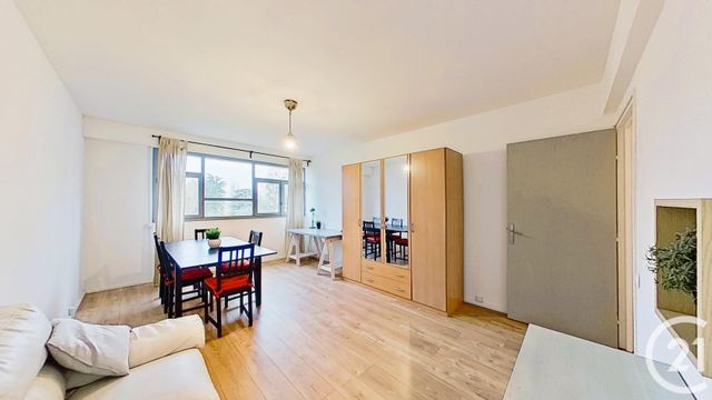 Appartement F3 à vendre - 3 pièces - 75.91 m2 - VILLEJUIF - 94 - ILE-DE-FRANCE - Century 21 K.B. Immobilier