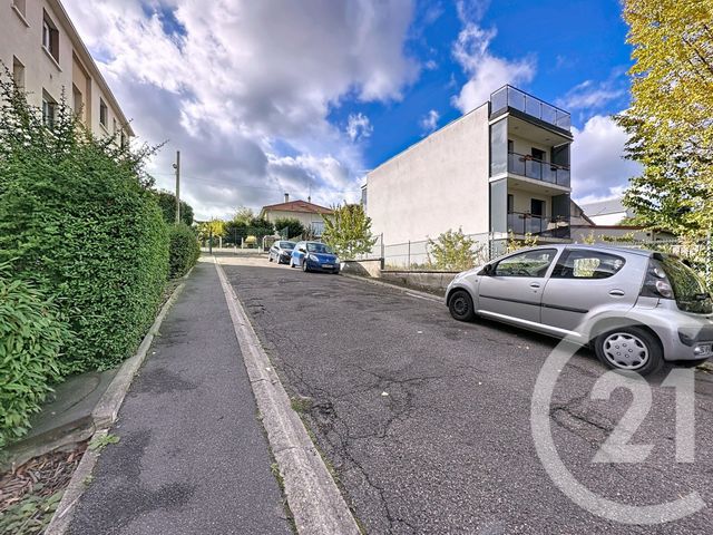Afficher la photo en grand Appartement F3 à vendre - 3 pièces - 59.26 m2 - VITRY SUR SEINE - 94 - ILE-DE-FRANCE - Century 21 K.B. Immobilier