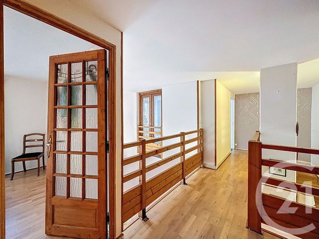 Appartement F5 à vendre - 5 pièces - 104.77 m2 - VILLEJUIF - 94 - ILE-DE-FRANCE - Century 21 K.B. Immobilier