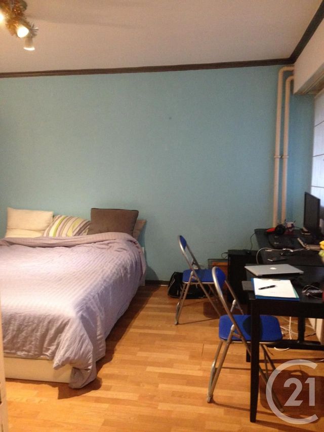 Afficher la photo en grand Appartement F1 à louer - 1 pièce - 27.5 m2 - VILLEJUIF - 94 - ILE-DE-FRANCE - Century 21 K.B. Immobilier