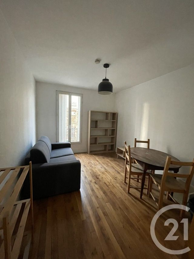 Appartement F2 à louer - 2 pièces - 33.2 m2 - VILLEJUIF - 94 - ILE-DE-FRANCE - Century 21 K.B. Immobilier