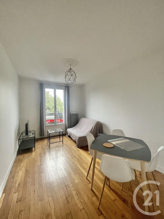 Appartement F2 à louer - 2 pièces - 39.01 m2 - VILLEJUIF - 94 - ILE-DE-FRANCE - Century 21 K.B. Immobilier