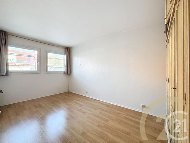 Appartement F4 à vendre - 4 pièces - 80.24 m2 - VILLEJUIF - 94 - ILE-DE-FRANCE - Century 21 K.B. Immobilier