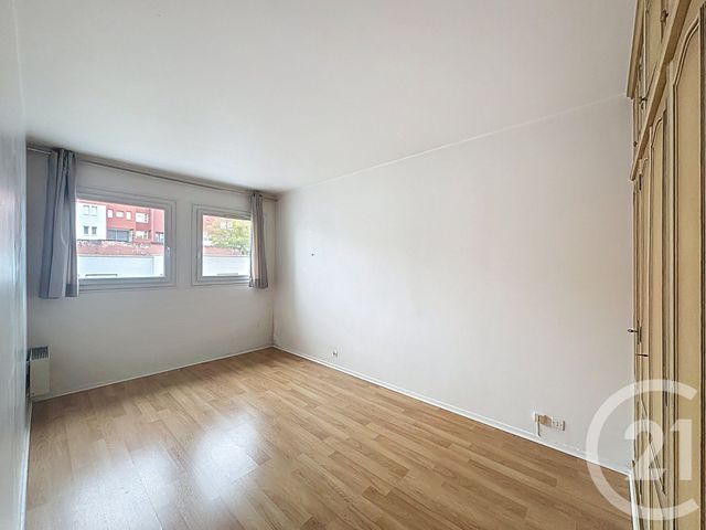 Appartement F4 à vendre - 4 pièces - 80.24 m2 - VILLEJUIF - 94 - ILE-DE-FRANCE - Century 21 K.B. Immobilier
