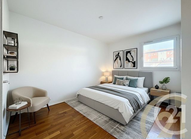 Appartement F4 à vendre - 4 pièces - 80.24 m2 - VILLEJUIF - 94 - ILE-DE-FRANCE - Century 21 K.B. Immobilier