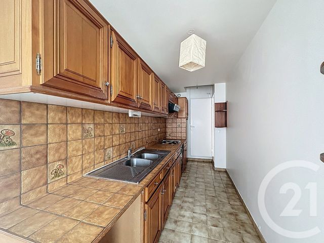 Appartement F4 à vendre - 4 pièces - 80.24 m2 - VILLEJUIF - 94 - ILE-DE-FRANCE - Century 21 K.B. Immobilier
