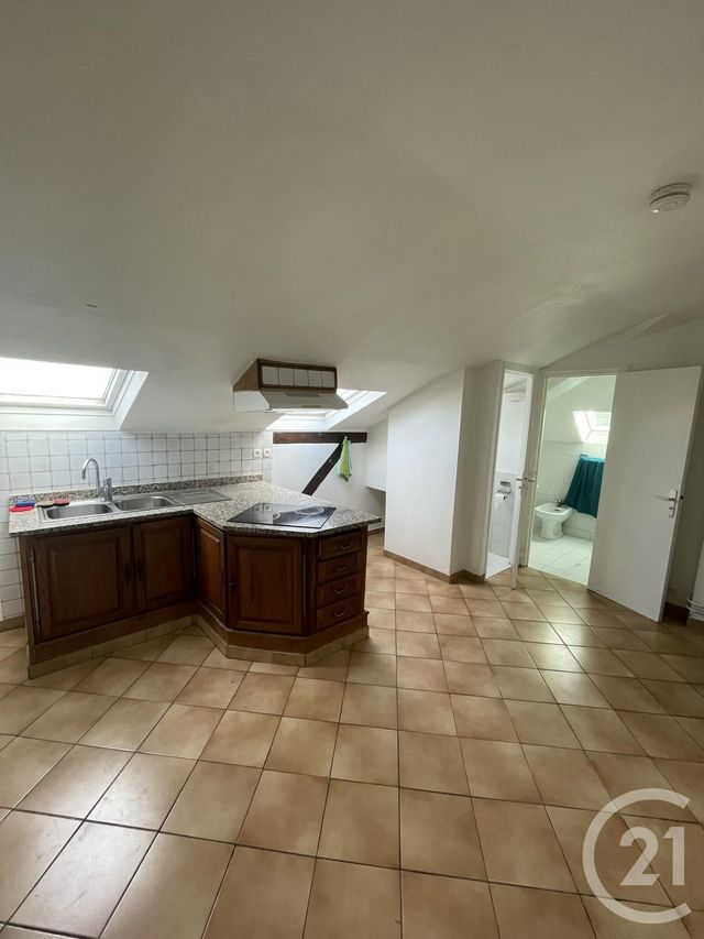 Appartement F3 à louer - 3 pièces - 40.0 m2 - VILLEJUIF - 94 - ILE-DE-FRANCE - Century 21 K.B. Immobilier