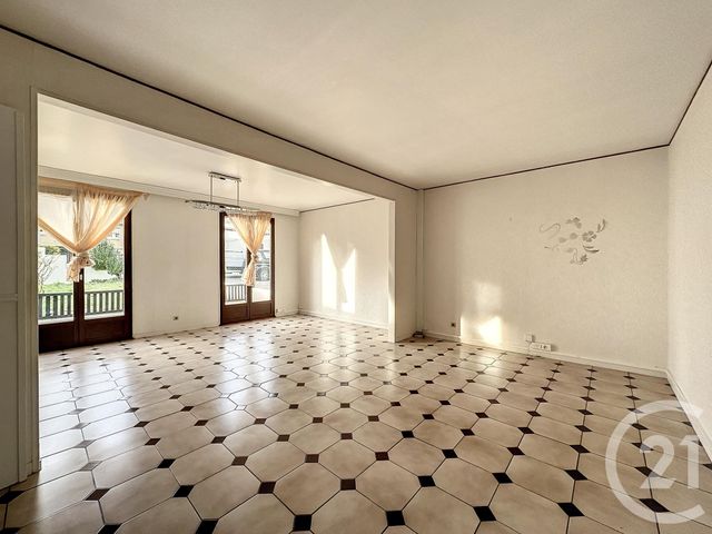 maison à vendre - 5 pièces - 150.52 m2 - VILLEJUIF - 94 - ILE-DE-FRANCE - Century 21 K.B. Immobilier