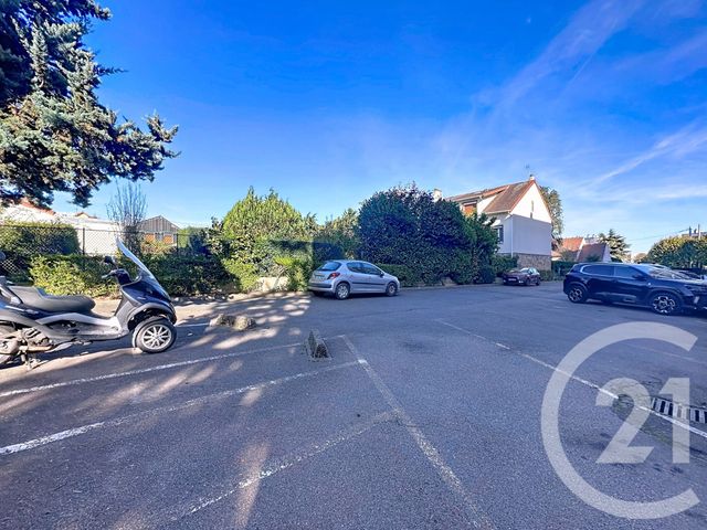 Appartement F5 à vendre - 5 pièces - 91.64 m2 - VILLEJUIF - 94 - ILE-DE-FRANCE - Century 21 K.B. Immobilier