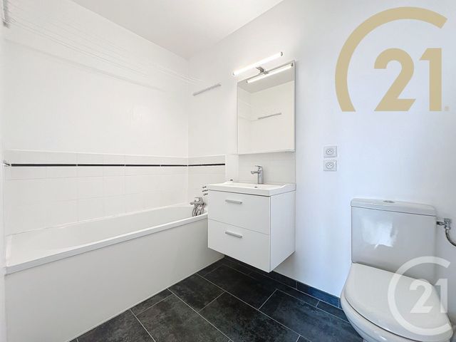 Appartement F5 à vendre - 5 pièces - 96.74 m2 - VILLEJUIF - 94 - ILE-DE-FRANCE - Century 21 K.B. Immobilier