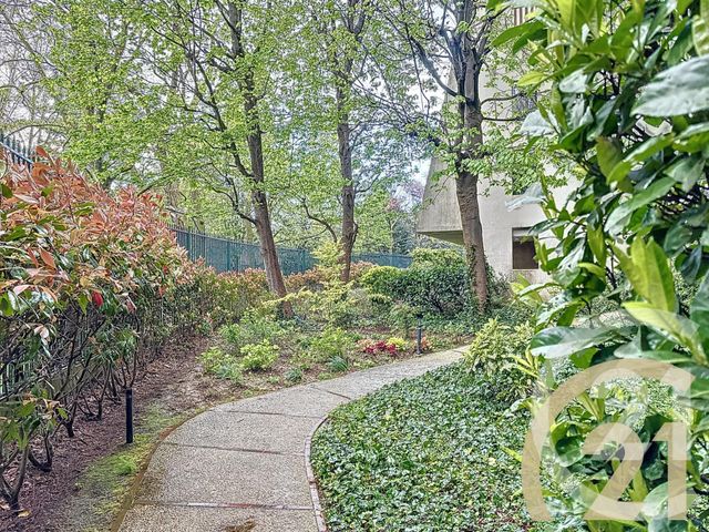 Appartement F5 à vendre - 5 pièces - 96.74 m2 - VILLEJUIF - 94 - ILE-DE-FRANCE - Century 21 K.B. Immobilier