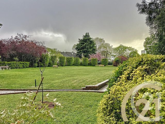 Appartement F5 à vendre - 5 pièces - 96.74 m2 - VILLEJUIF - 94 - ILE-DE-FRANCE - Century 21 K.B. Immobilier