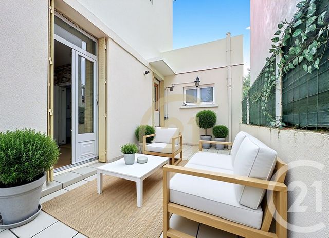 maison à vendre - 5 pièces - 106.0 m2 - VILLEJUIF - 94 - ILE-DE-FRANCE - Century 21 K.B. Immobilier