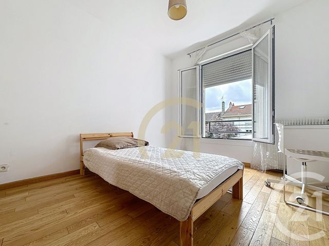 maison à vendre - 5 pièces - 106.0 m2 - VILLEJUIF - 94 - ILE-DE-FRANCE - Century 21 K.B. Immobilier