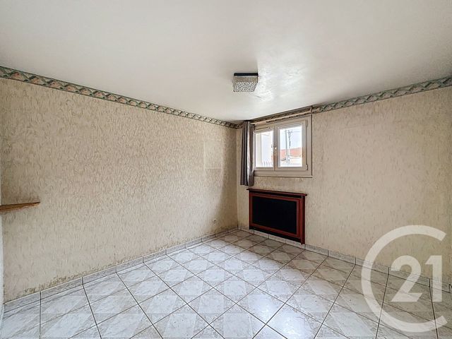 maison à vendre - 6 pièces - 153.4 m2 - VILLEJUIF - 94 - ILE-DE-FRANCE - Century 21 K.B. Immobilier