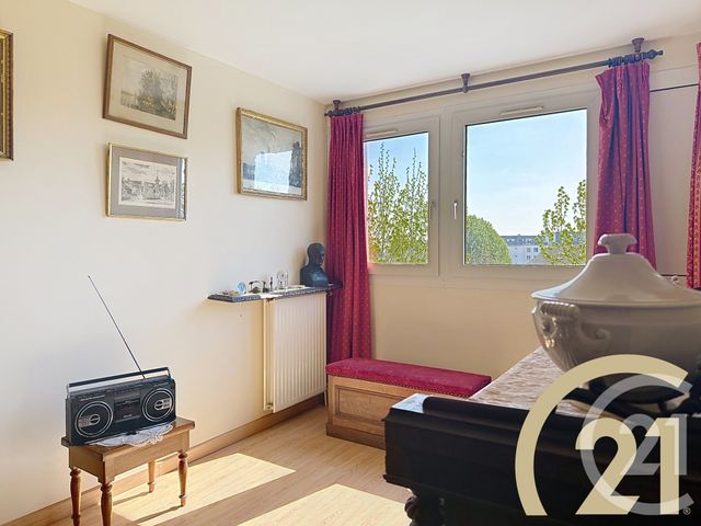 Appartement F4 à vendre - 4 pièces - 78.71 m2 - VILLEJUIF - 94 - ILE-DE-FRANCE - Century 21 K.B. Immobilier