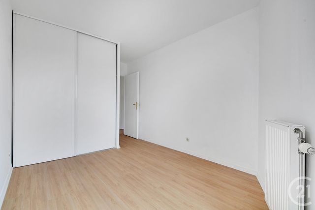 Appartement F4 à vendre - 4 pièces - 78.22 m2 - VITRY SUR SEINE - 94 - ILE-DE-FRANCE - Century 21 K.B. Immobilier