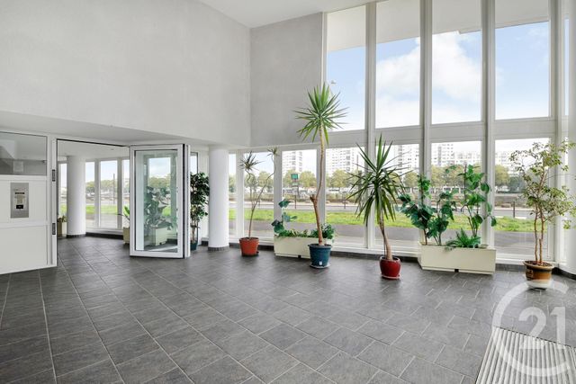 Appartement F4 à vendre - 4 pièces - 78.22 m2 - VITRY SUR SEINE - 94 - ILE-DE-FRANCE - Century 21 K.B. Immobilier