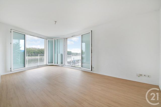 Appartement F4 à vendre - 4 pièces - 78.22 m2 - VITRY SUR SEINE - 94 - ILE-DE-FRANCE - Century 21 K.B. Immobilier