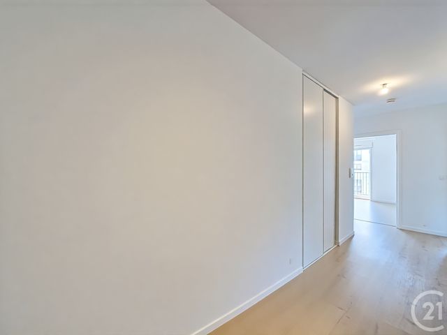 Afficher la photo en grand Appartement T3 à vendre - 3 pièces - 63.8 m2 - VILLEJUIF - 94 - ILE-DE-FRANCE - Century 21 K.B. Immobilier