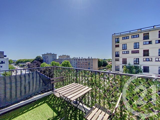 Afficher la photo en grand Appartement T3 à vendre - 3 pièces - 63.8 m2 - VILLEJUIF - 94 - ILE-DE-FRANCE - Century 21 K.B. Immobilier