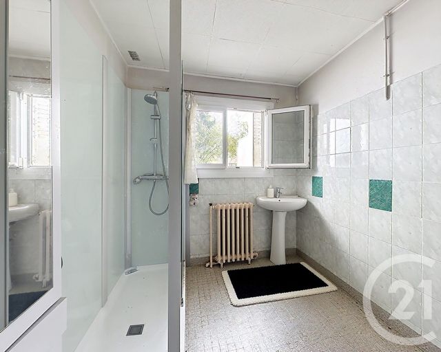 maison à vendre - 6 pièces - 90.0 m2 - VILLEJUIF - 94 - ILE-DE-FRANCE - Century 21 K.B. Immobilier