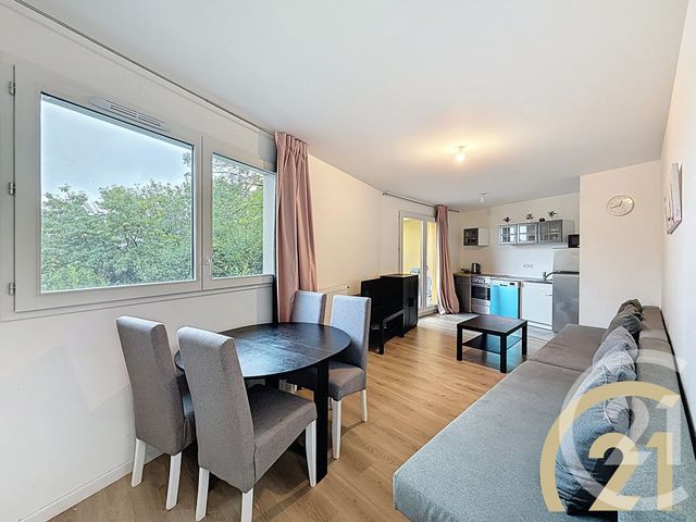 Appartement T4 à vendre - 3 pièces - 58.39 m2 - VILLEJUIF - 94 - ILE-DE-FRANCE - Century 21 K.B. Immobilier