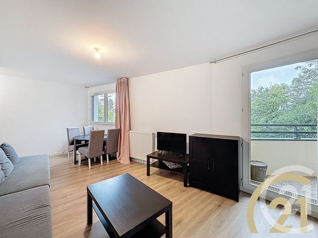 Appartement T4 à vendre - 3 pièces - 58.39 m2 - VILLEJUIF - 94 - ILE-DE-FRANCE - Century 21 K.B. Immobilier