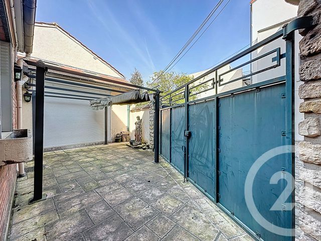 maison à vendre - 11 pièces - 192.97 m2 - VILLEJUIF - 94 - ILE-DE-FRANCE - Century 21 K.B. Immobilier