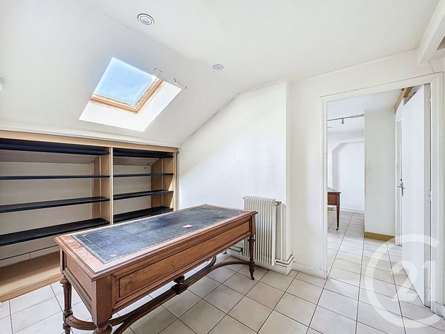 maison à vendre - 11 pièces - 192.97 m2 - VILLEJUIF - 94 - ILE-DE-FRANCE - Century 21 K.B. Immobilier