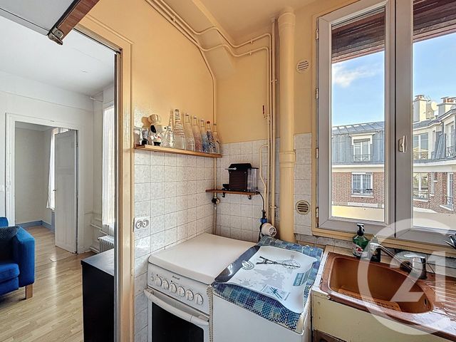 Appartement T2 à vendre - 2 pièces - 30.02 m2 - VILLEJUIF - 94 - ILE-DE-FRANCE - Century 21 K.B. Immobilier