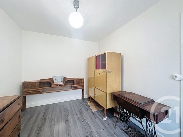 Appartement à vendre - 3 pièces - 48.88 m2 - VILLEJUIF - 94 - ILE-DE-FRANCE - Century 21 K.B. Immobilier