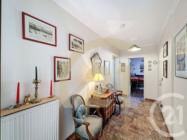 Afficher la photo en grand maison à vendre - 14 pièces - 274.17 m2 - VILLEJUIF - 94 - ILE-DE-FRANCE - Century 21 K.B. Immobilier