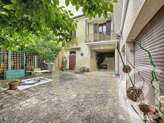 Afficher la photo en grand maison à vendre - 14 pièces - 274.17 m2 - VILLEJUIF - 94 - ILE-DE-FRANCE - Century 21 K.B. Immobilier