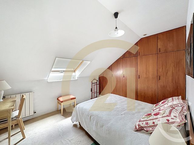 Afficher la photo en grand maison à vendre - 14 pièces - 274.17 m2 - VILLEJUIF - 94 - ILE-DE-FRANCE - Century 21 K.B. Immobilier