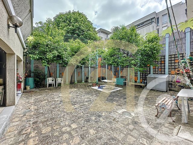 Afficher la photo en grand maison à vendre - 14 pièces - 274.17 m2 - VILLEJUIF - 94 - ILE-DE-FRANCE - Century 21 K.B. Immobilier