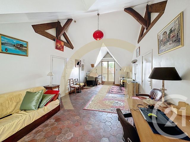 Afficher la photo en grand maison à vendre - 14 pièces - 274.17 m2 - VILLEJUIF - 94 - ILE-DE-FRANCE - Century 21 K.B. Immobilier