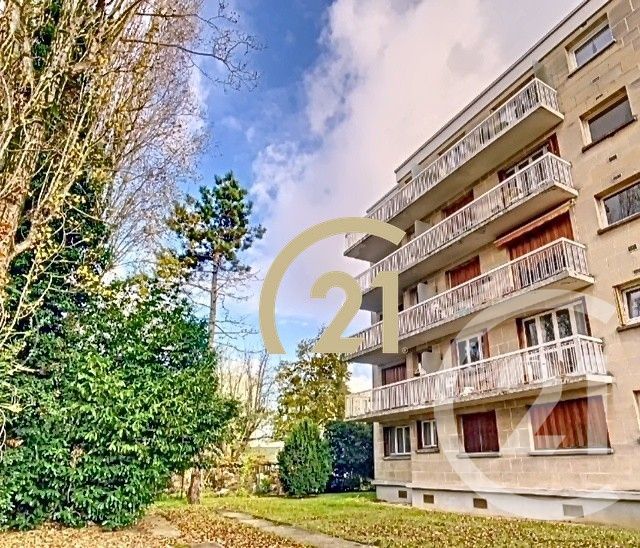 Appartement F2 à vendre - 2 pièces - 41.46 m2 - VILLEJUIF - 94 - ILE-DE-FRANCE - Century 21 K.B. Immobilier