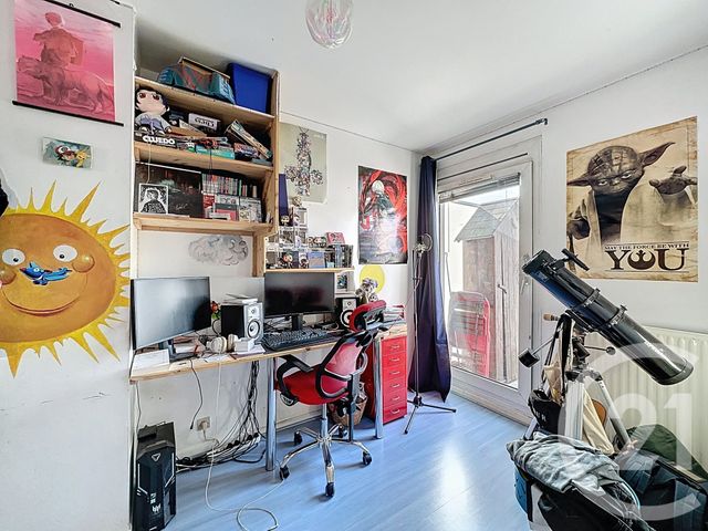 Appartement Duplex à vendre - 4 pièces - 73.63 m2 - VILLEJUIF - 94 - ILE-DE-FRANCE - Century 21 K.B. Immobilier