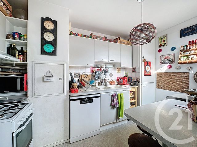 Appartement Duplex à vendre - 4 pièces - 73.63 m2 - VILLEJUIF - 94 - ILE-DE-FRANCE - Century 21 K.B. Immobilier