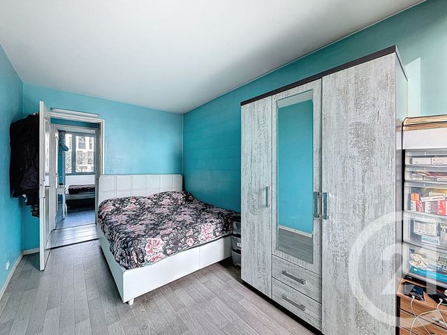 Appartement T4 à vendre - 4 pièces - 69.55 m2 - VILLEJUIF - 94 - ILE-DE-FRANCE - Century 21 K.B. Immobilier