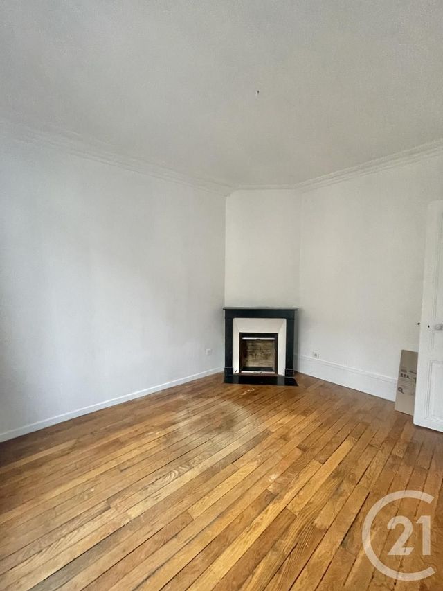 Appartement F2 à louer - 2 pièces - 30.42 m2 - VILLEJUIF - 94 - ILE-DE-FRANCE - Century 21 K.B. Immobilier