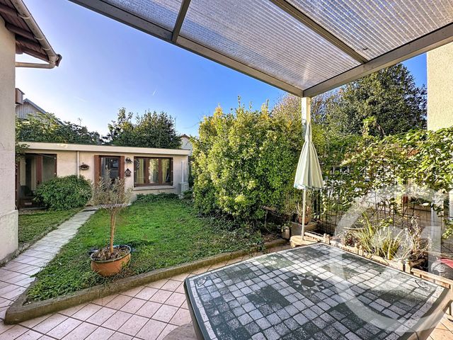 maison à vendre - 5 pièces - 83.29 m2 - VILLEJUIF - 94 - ILE-DE-FRANCE - Century 21 K.B. Immobilier