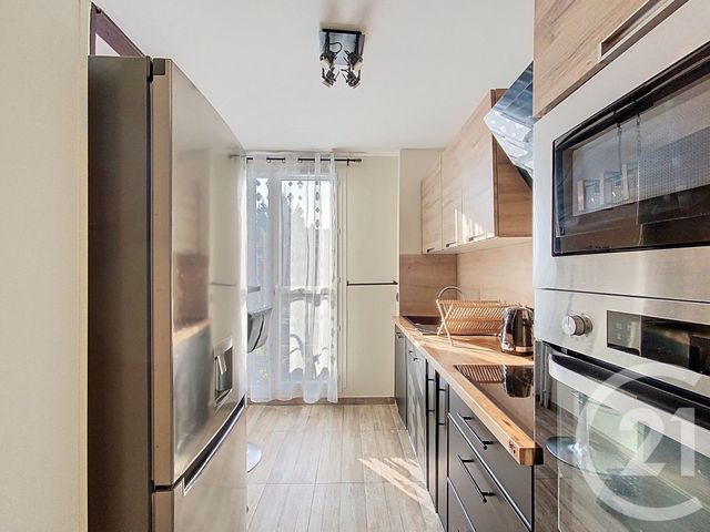 Appartement F3 à vendre - 3 pièces - 55.19 m2 - VILLEJUIF - 94 - ILE-DE-FRANCE - Century 21 K.B. Immobilier