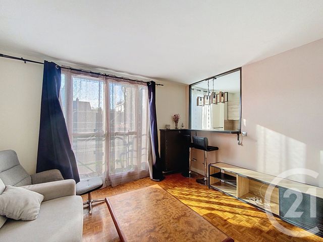 Appartement F3 à vendre - 3 pièces - 55.19 m2 - VILLEJUIF - 94 - ILE-DE-FRANCE - Century 21 K.B. Immobilier