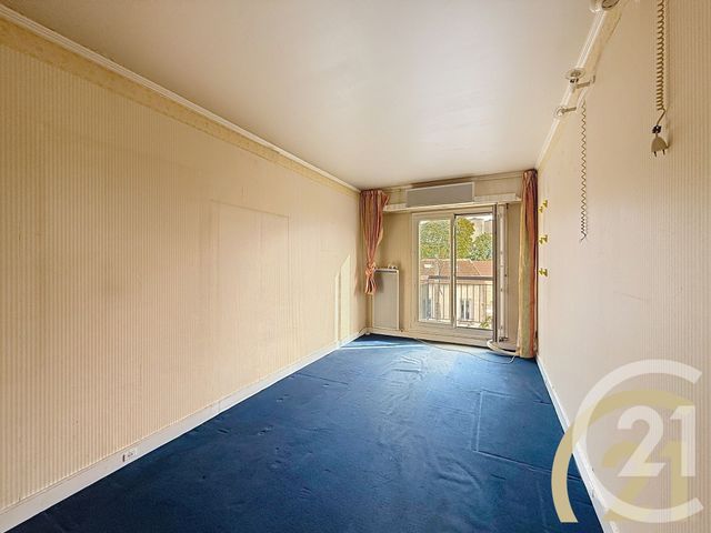 Appartement T3 à vendre - 3 pièces - 72.04 m2 - VILLEJUIF - 94 - ILE-DE-FRANCE - Century 21 K.B. Immobilier