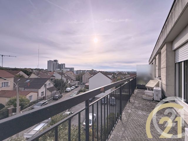 Appartement T3 à vendre - 3 pièces - 72.04 m2 - VILLEJUIF - 94 - ILE-DE-FRANCE - Century 21 K.B. Immobilier