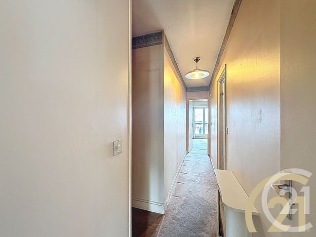 Appartement T3 à vendre - 3 pièces - 72.04 m2 - VILLEJUIF - 94 - ILE-DE-FRANCE - Century 21 K.B. Immobilier