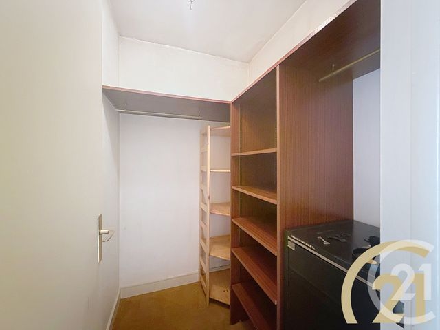 Appartement T3 à vendre - 3 pièces - 72.04 m2 - VILLEJUIF - 94 - ILE-DE-FRANCE - Century 21 K.B. Immobilier