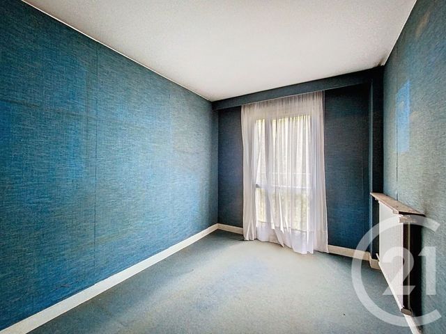 Appartement F5 à vendre - 5 pièces - 90.61 m2 - VILLEJUIF - 94 - ILE-DE-FRANCE - Century 21 K.B. Immobilier